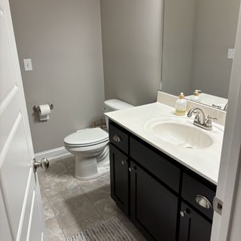 The Housekeepers - Clean bathroom - Home Cleaning Near Me - Madison, Alabama The Housekeepers - Clean bathroom - Home Cleaning Near Me - Madison, Alabama