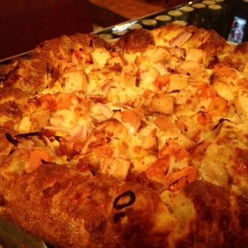 Glass Nickel Pizza - The Ranch Pizza with regular hand tossed crust. So yummy! - Pizza Near Me - Appleton, Wisconsin Glass Nickel Pizza - The Ranch Pizza with regular hand tossed crust. So yummy! - Pizza Near Me - Appleton, Wisconsin