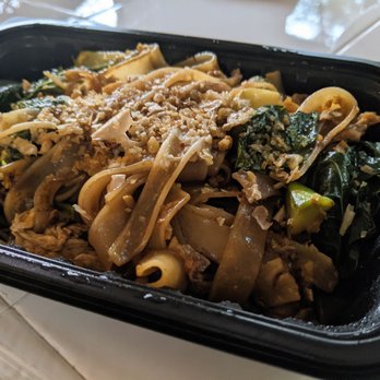 Sip Saam Thai - Pad see ew - Thai Near Me - Austin, Texas