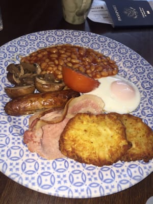 The Queen’s Arms by null