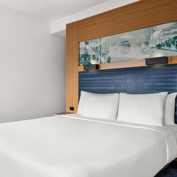 Aloft by Marriott Chicago O'Hare