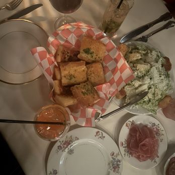 Elina's - Bread and Caesar salad - Italian Near Me - Chicago, Illinois