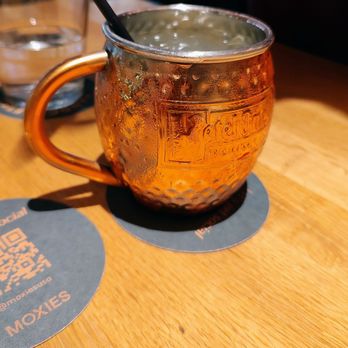 Moxies - Lounges Near Me - Miami, Florida