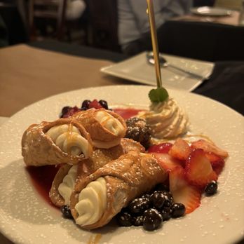 Basi Italia - vanilla creme cannolis - Italian Near Me - Columbus, Ohio
