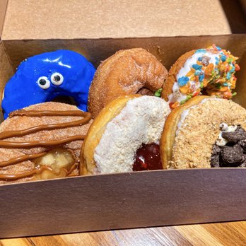 Hurts Donut - Half Dozen - Donuts Near Me - Tempe, Arizona