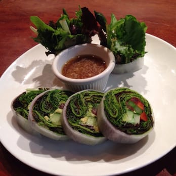 Aoki Teppanyaki - Beautiful laughing Buddha roll. amazing!!!  No meat or dairy, for those who prefer healthier options. Yum!!!! - Sushi Bars Near Me - Miami, Florida