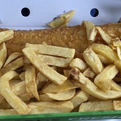 Large Cod & Chips w/ Salt & Malt Vinegar