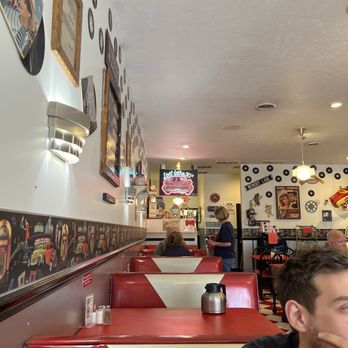 Spinner's Good Time Diner - Inside decor - Diners Near Me - Chardon, Ohio Spinner's Good Time Diner - Inside decor - Diners Near Me - Chardon, Ohio