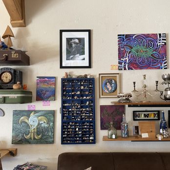 Artisan Coffee - a living room with a leather couch - Coffee & Tea Near Me - Janesville, California Artisan Coffee - a living room with a leather couch - Coffee & Tea Near Me - Janesville, California