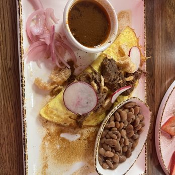 Madres Brunch - Birria omelette - Breakfast & Brunch Near Me - Whittier, California Madres Brunch - Birria omelette - Breakfast & Brunch Near Me - Whittier, California