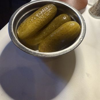 Gibbys - Complementary pickles with bread - Seafood Near Me - Montreal, Quebec Gibbys - Complementary pickles with bread - Seafood Near Me - Montreal, Quebec