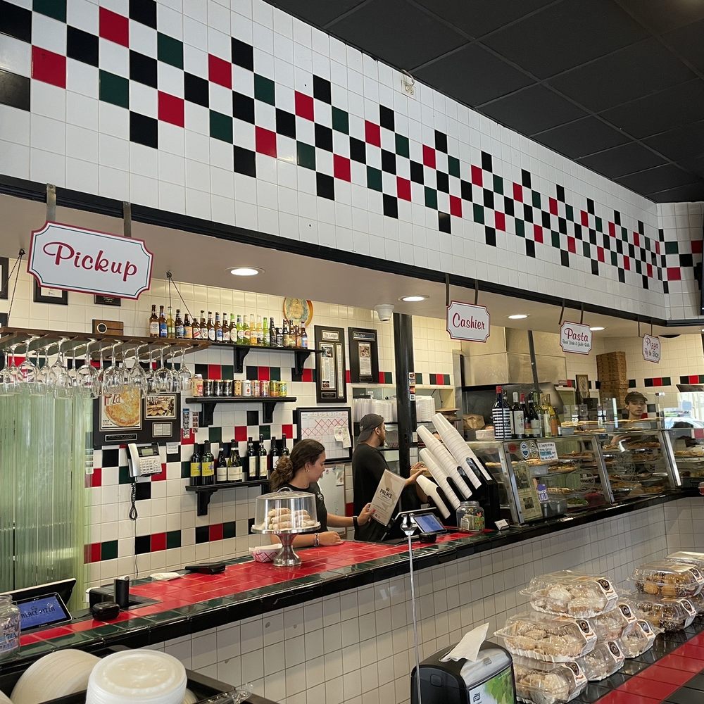 Palace Pizza - customers at the counter - Pizza Near Me - Lakeland, Florida Palace Pizza - customers at the counter - Pizza Near Me - Lakeland, Florida