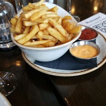 Woodblock - Crispy fries - Cocktail Bars Near Me - Redmond, Washington