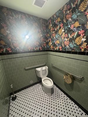 Double D's Bar by null