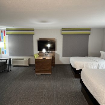 Hampton Inn & Suites Barstow - Hotels Near Me - Barstow, California Hampton Inn & Suites Barstow - Hotels Near Me - Barstow, California