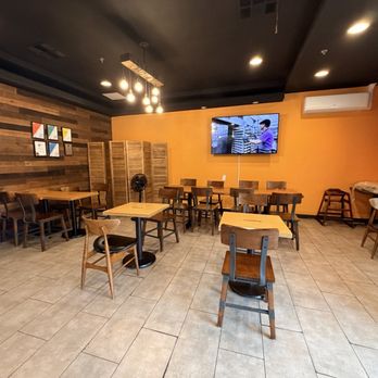 Bageloo - Seating area - Bagels Near Me - Diamond Bar, California Bageloo - Seating area - Bagels Near Me - Diamond Bar, California