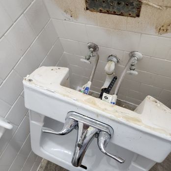Newcastle Apts - Sink on floor after they said they fixed it - Apartments Near Me - Colonial Heights, Virginia Newcastle Apts - Sink on floor after they said they fixed it - Apartments Near Me - Colonial Heights, Virginia