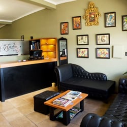 Manitu Martínez Tattoo Studio - Recepcion