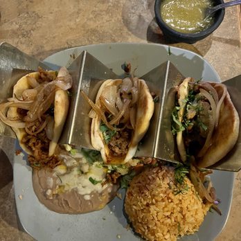 Los Amigos - LAS GORDITAS AL PASTOR. - Mexican Near Me - Maryville, Tennessee Los Amigos - LAS GORDITAS AL PASTOR. - Mexican Near Me - Maryville, Tennessee