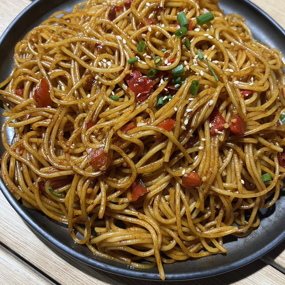 Garden Carver - Garlic Stir Fry Noodles - Vegan Near Me - Brooklyn, New York Garden Carver - Garlic Stir Fry Noodles - Vegan Near Me - Brooklyn, New York