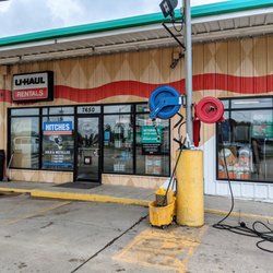 U-Haul at Airline - Outside