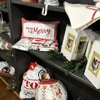 Hundley’s General Store - Bakeries Near Me - Mount Airy, North Carolina