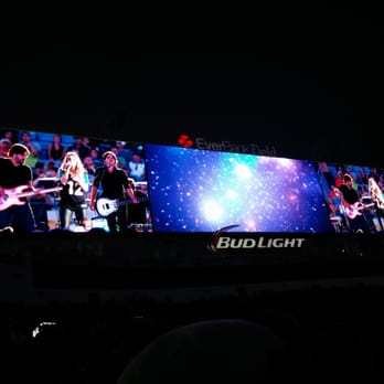 Jacksonville Jaguars - Carrie Underwood on the new video screens. - Professional Sports Teams Near Me - Jacksonville, Florida Jacksonville Jaguars - Carrie Underwood on the new video screens. - Professional Sports Teams Near Me - Jacksonville, Florida