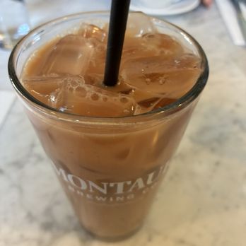 Queen's Room - Iced vanilla chai - Coffee & Tea Near Me - Astoria, New York
