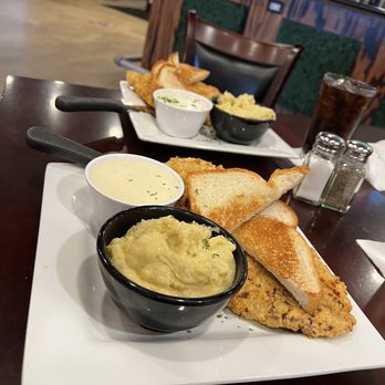 The Omega Grill - Chicken fried steak with mash and jalapeño gravy - American Near Me - Spring, Texas