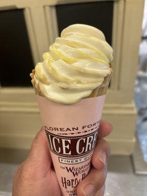Florean Fortescue's Ice-Cream Parlour by null