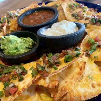 Moxies - 1lb Cheese Nachos on point - Cocktail Bars Near Me - Houston, Texas