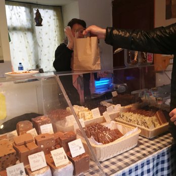 Doolin Chocolate Shop - Making a sale - Chocolatiers & Shops Near Me - Doolin, CE