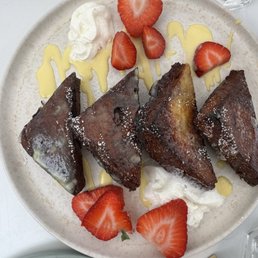 Crème Brûlée French Toast