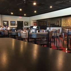 Podnuh's Youree Dr - 7/2/16. Saturday. Interior. View from a booth.