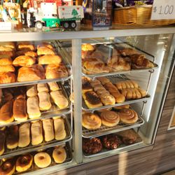 Pam's Donuts & Ice Cream