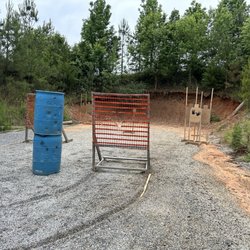 Belton Gun Club - At least you can shoot out back if no one from club ground's keeper bothers you.