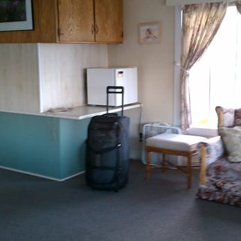 Buena Vista Hotel - 3rd Floor Ocean View Room - Hotels Near Me - Avalon, California
