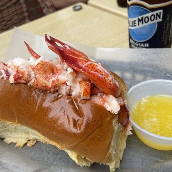 Lobstah On A Roll - Lobster Roll - Seafood Near Me - Boston, Massachusetts