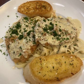 Lovin Spoonfuls Vegan Restaurant - Fried chicken Alfredo - Vegan Near Me - Tucson, Arizona