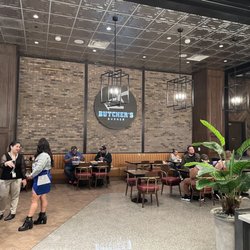 The Market at Sky River - Inside