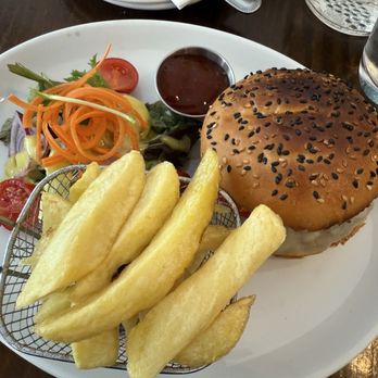 Mitchell's Restaurant - Hereford beef burger, fries and salad - Seafood Near Me - Clifden, G