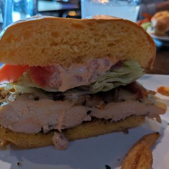The Dillinger - Chicken sandwich - Bars Near Me - Boulder City, Nevada