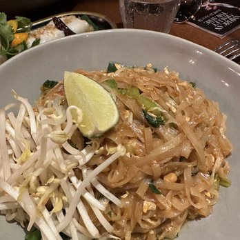 Up Thai - Vegetarian pad thai - Thai Near Me - New York, New York