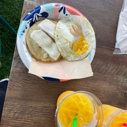 Colombian Food El Parche - Breakfast + juice = $40