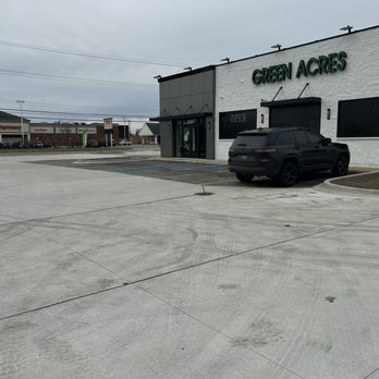 Green Acres - Parking lot - Cannabis Dispensaries Near Me - Riverview, Michigan