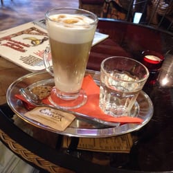 Ennea caffé & shop - Caffee latte