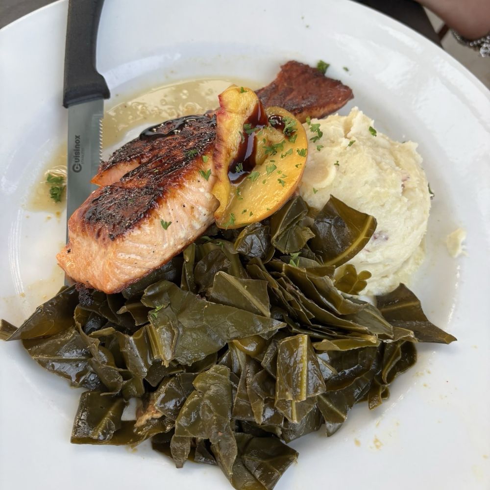 Grilled Salmon with Chili Lime Butter Grilled Salmon with Chili Lime Butter