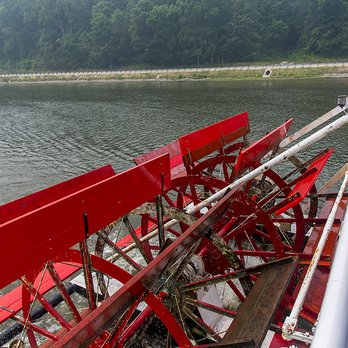 Maxson Riverside Restaurant - Paddlewheel - American Near Me - Oregon, Illinois