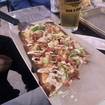 Garage Bar & Grill - Flatbread pizza - American Near Me - Vermilion, Ohio