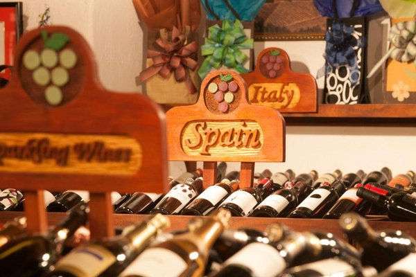 La Boutique Du Vin by null